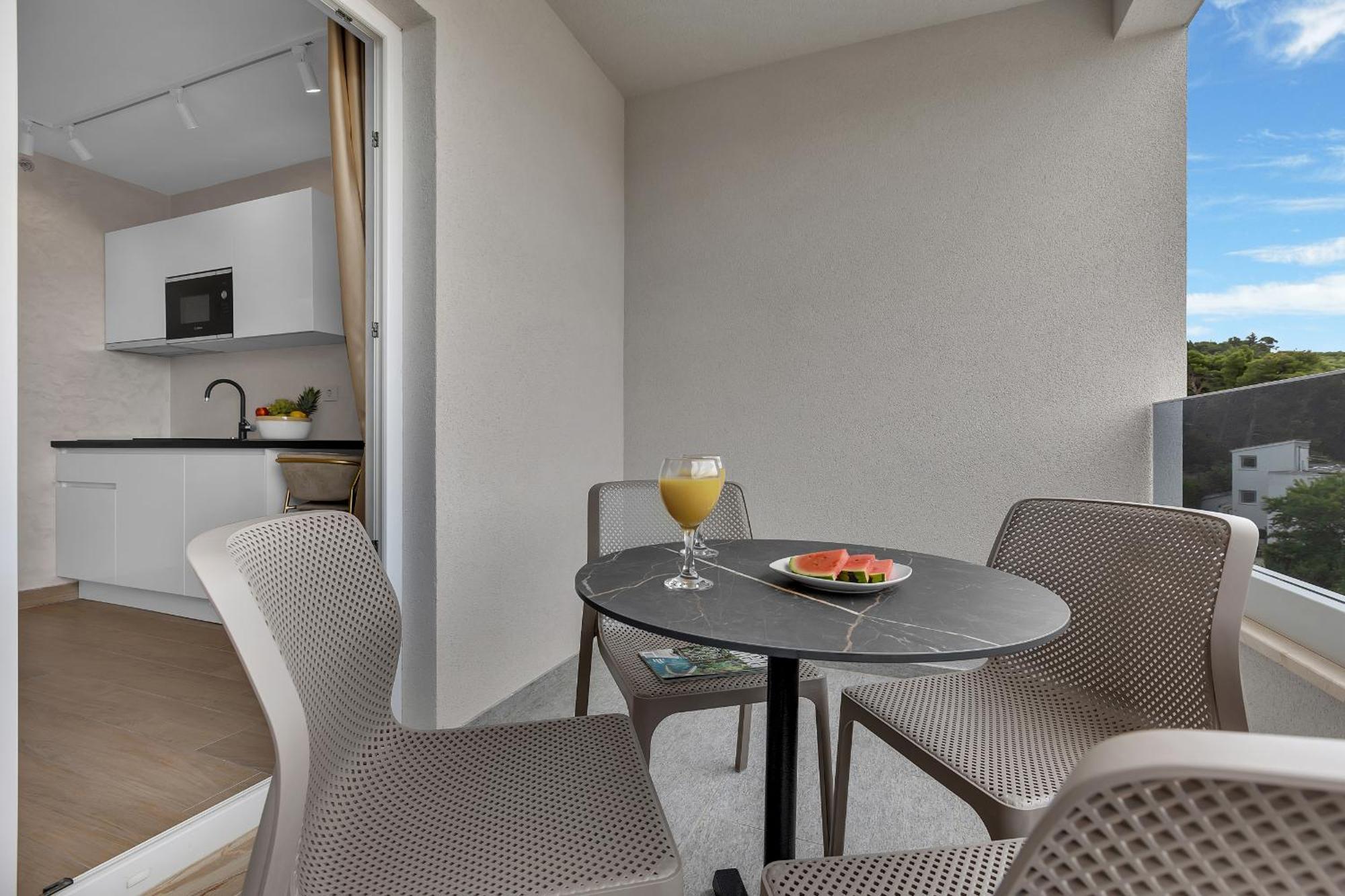 Villa Olea Prestige โพรไมนา ภายนอก รูปภาพ